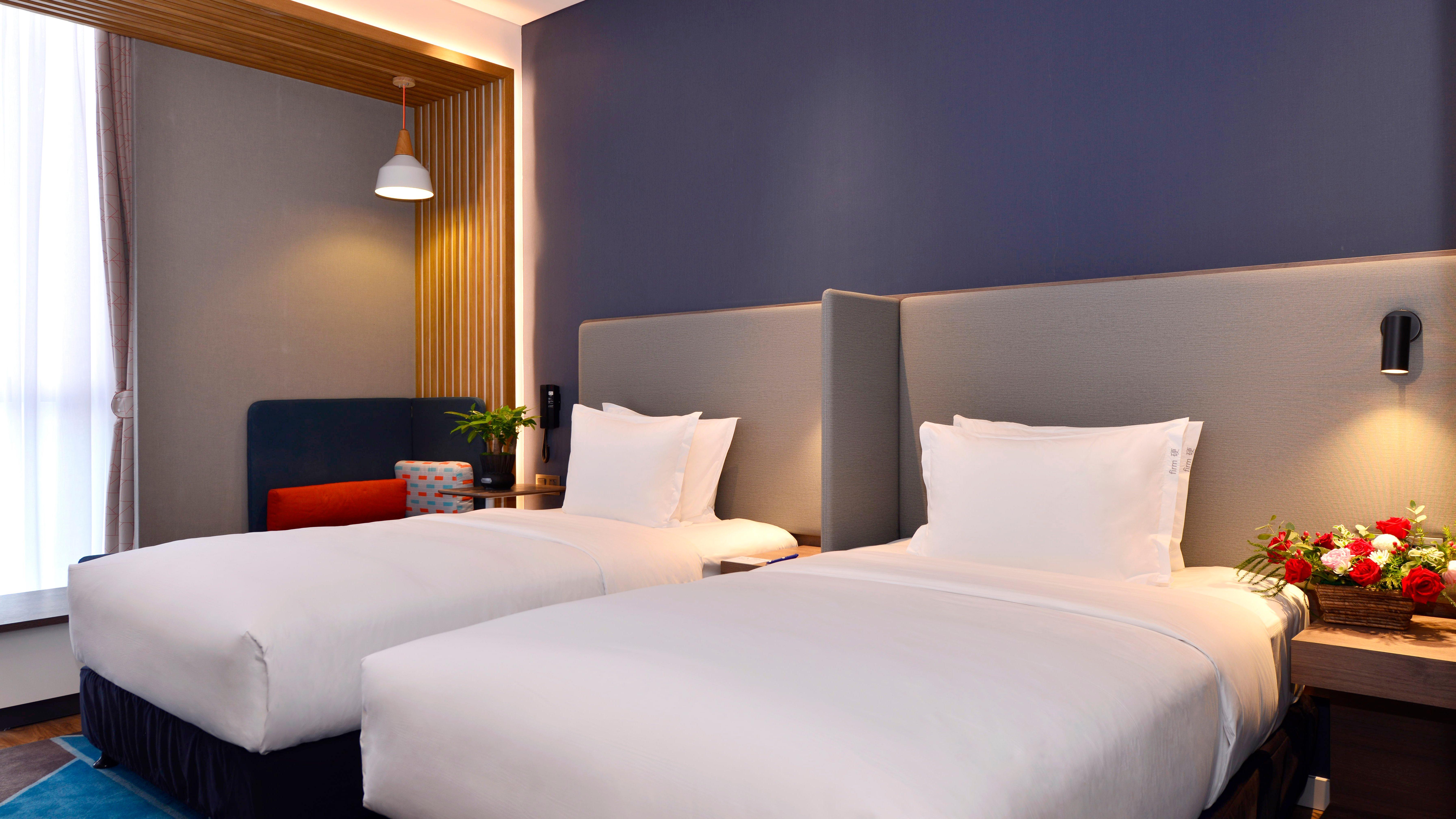 Holiday Inn Express Luanchuan By Ihg Extérieur photo