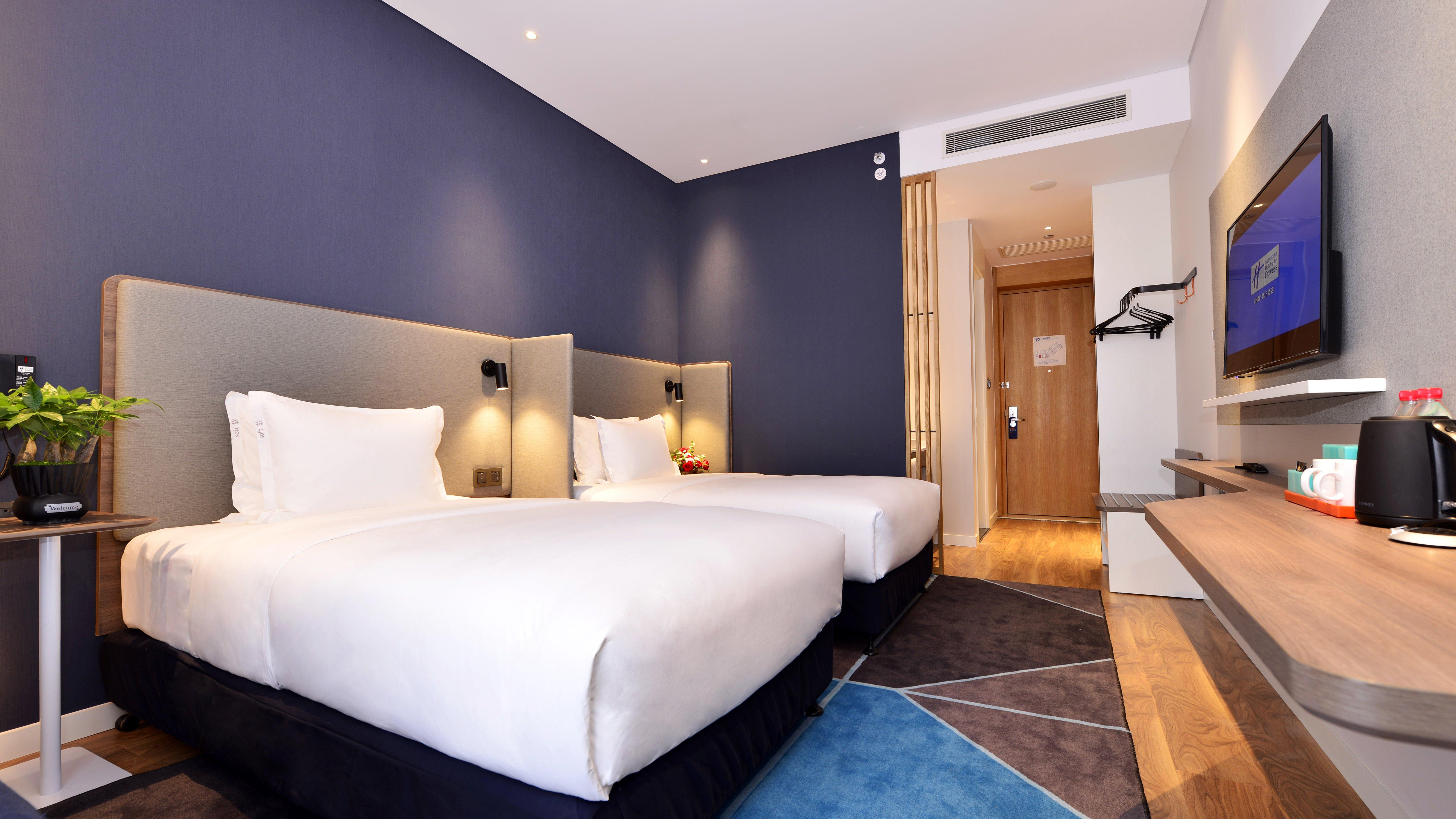 Holiday Inn Express Luanchuan By Ihg Extérieur photo