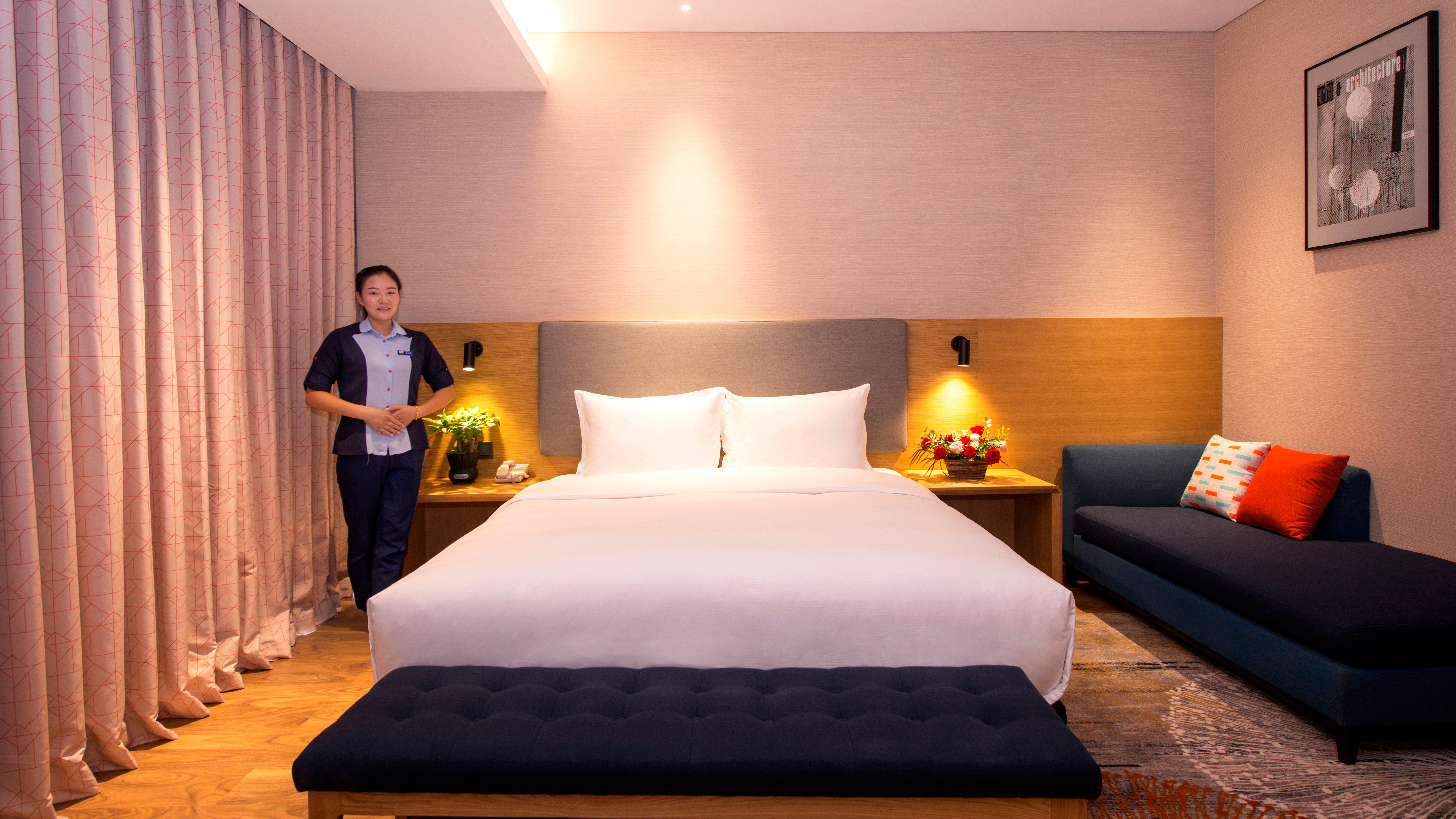 Holiday Inn Express Luanchuan By Ihg Extérieur photo