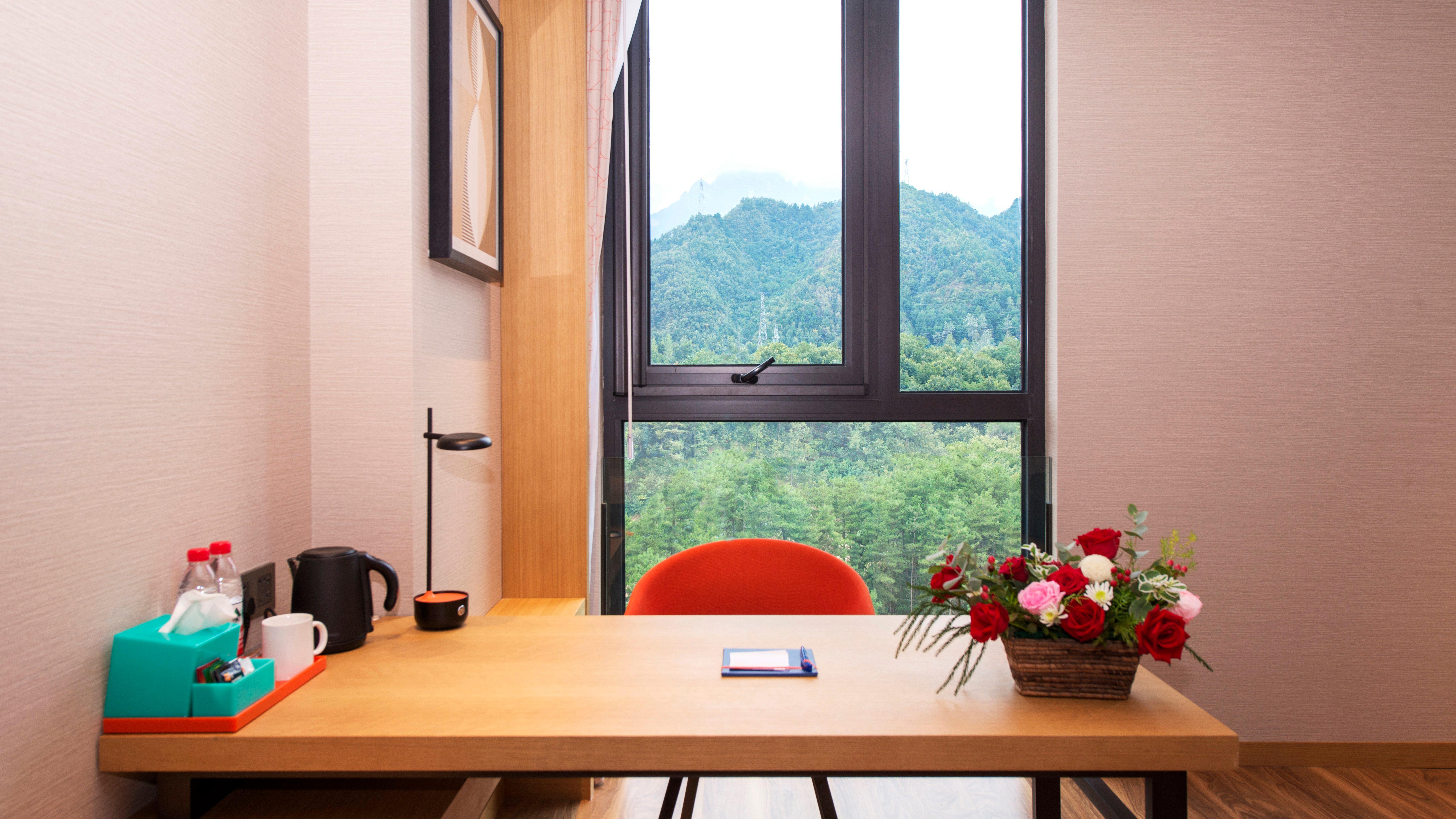 Holiday Inn Express Luanchuan By Ihg Extérieur photo