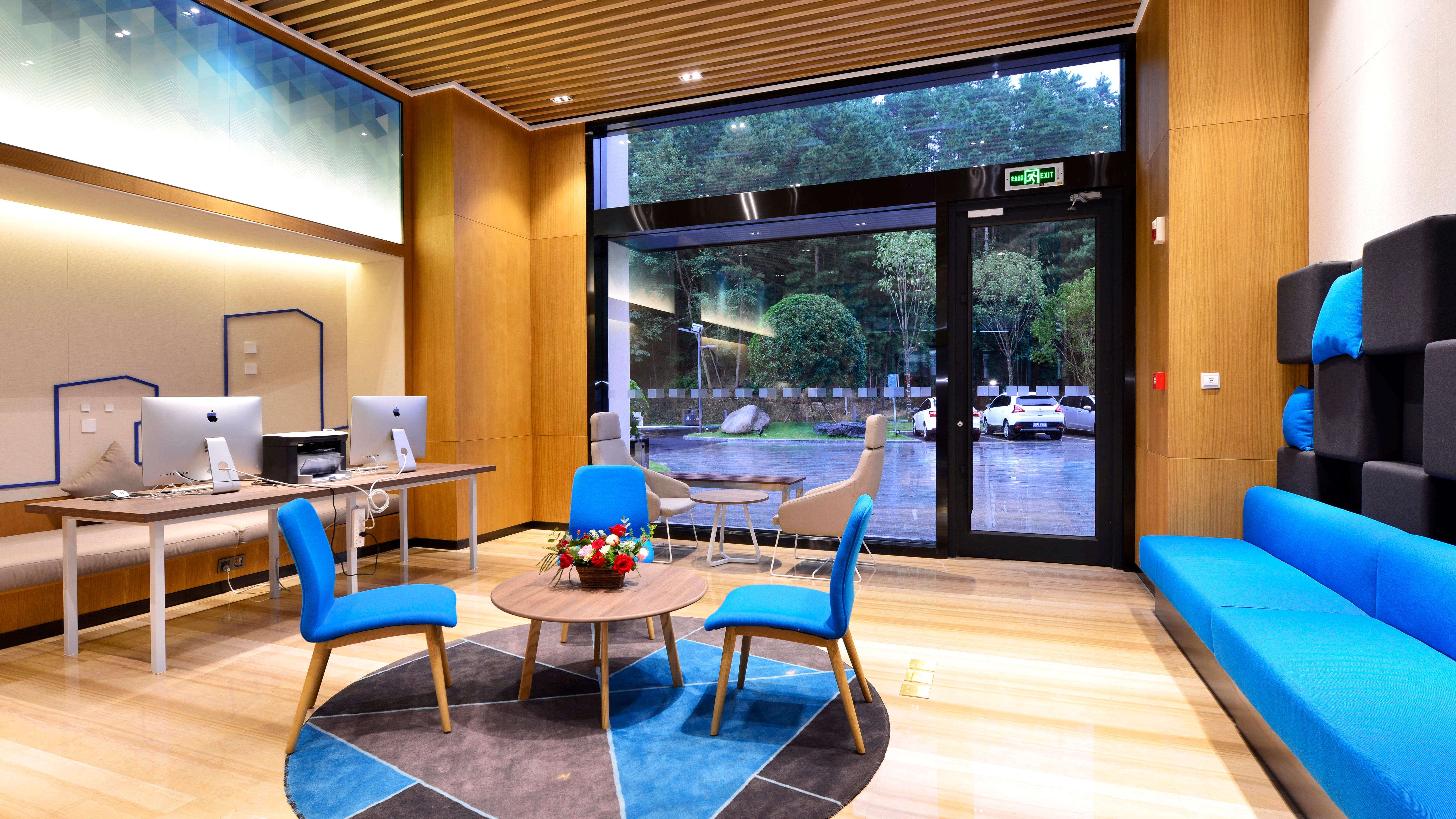 Holiday Inn Express Luanchuan By Ihg Extérieur photo