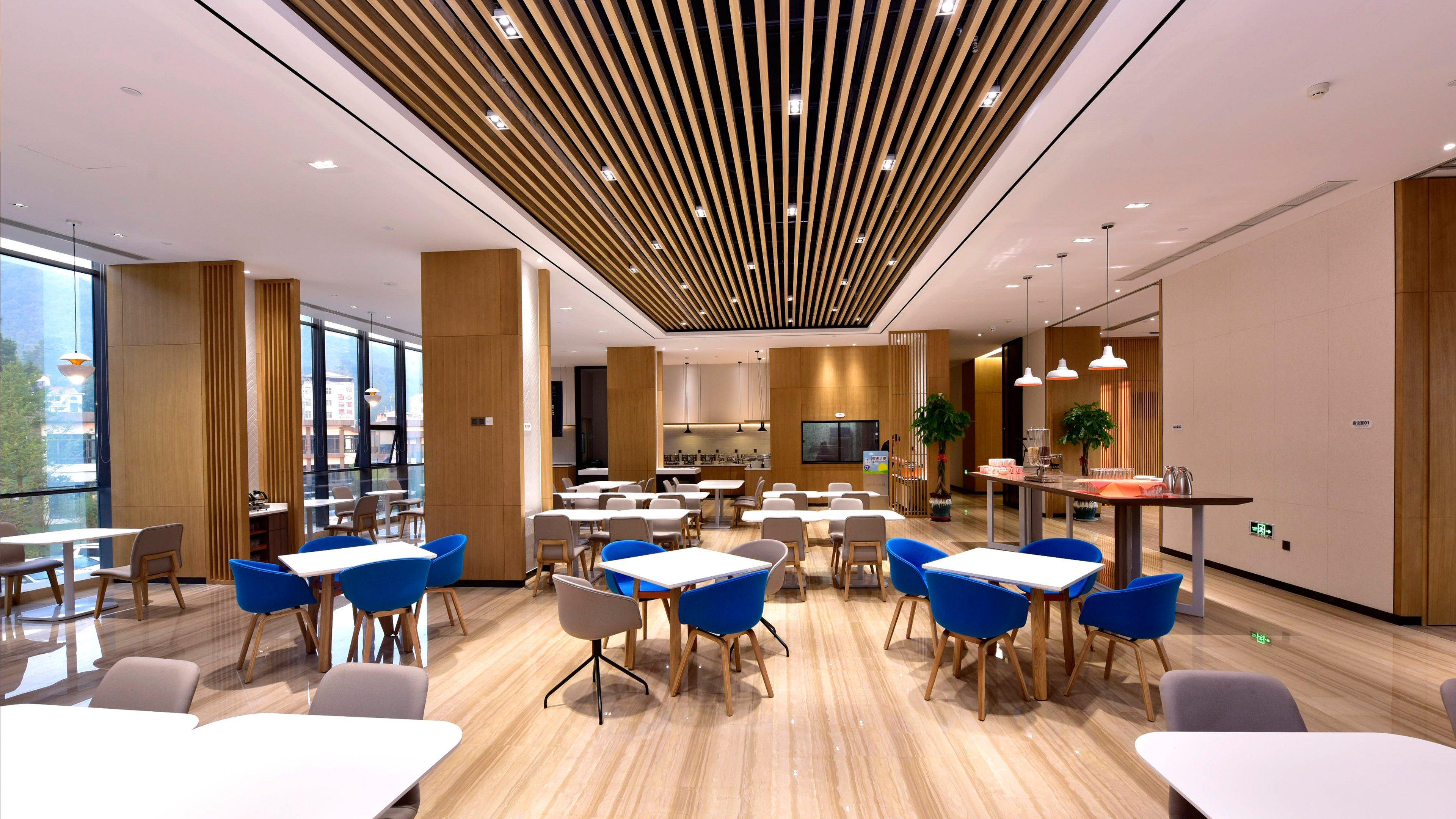 Holiday Inn Express Luanchuan By Ihg Extérieur photo
