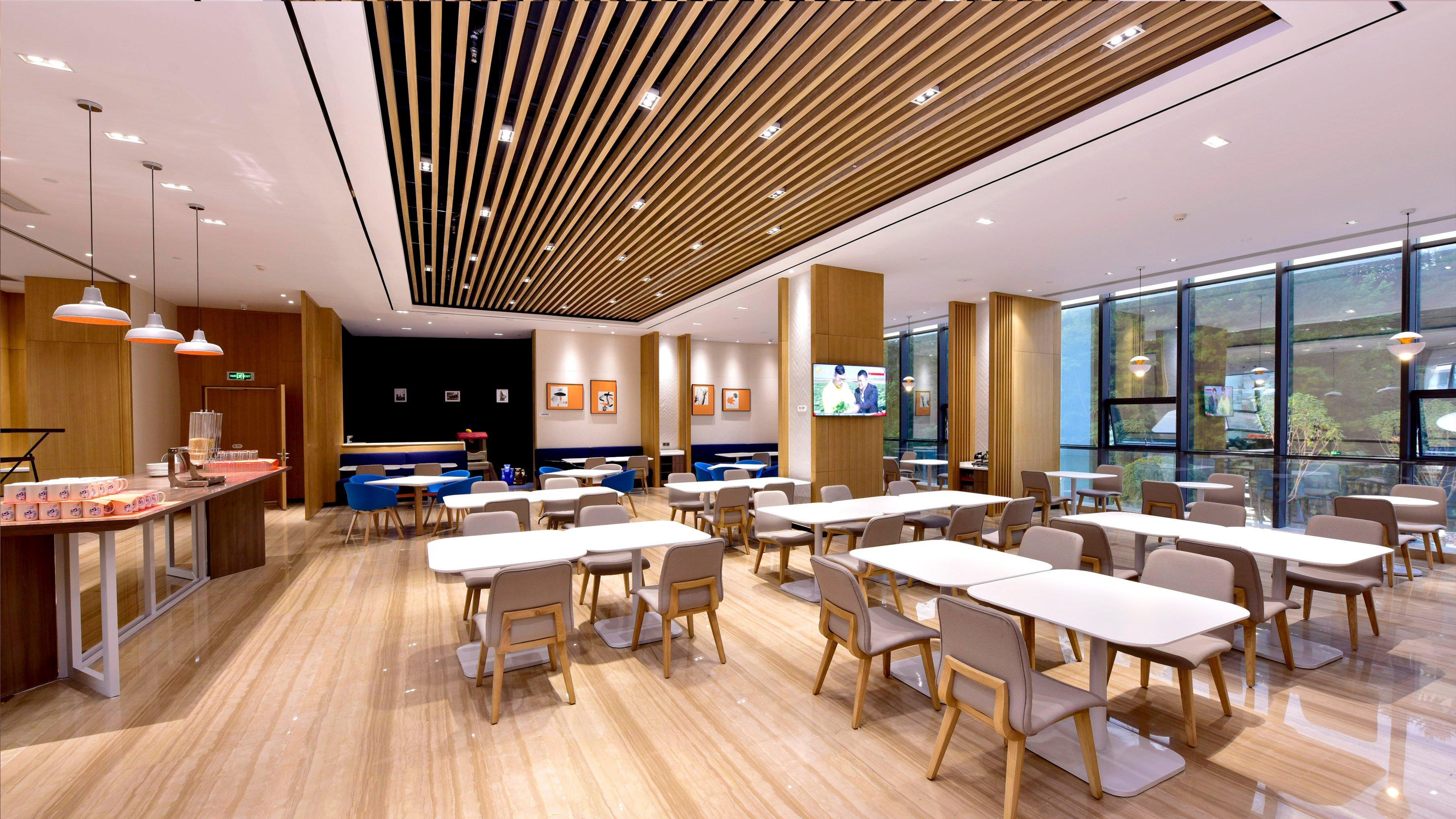 Holiday Inn Express Luanchuan By Ihg Extérieur photo