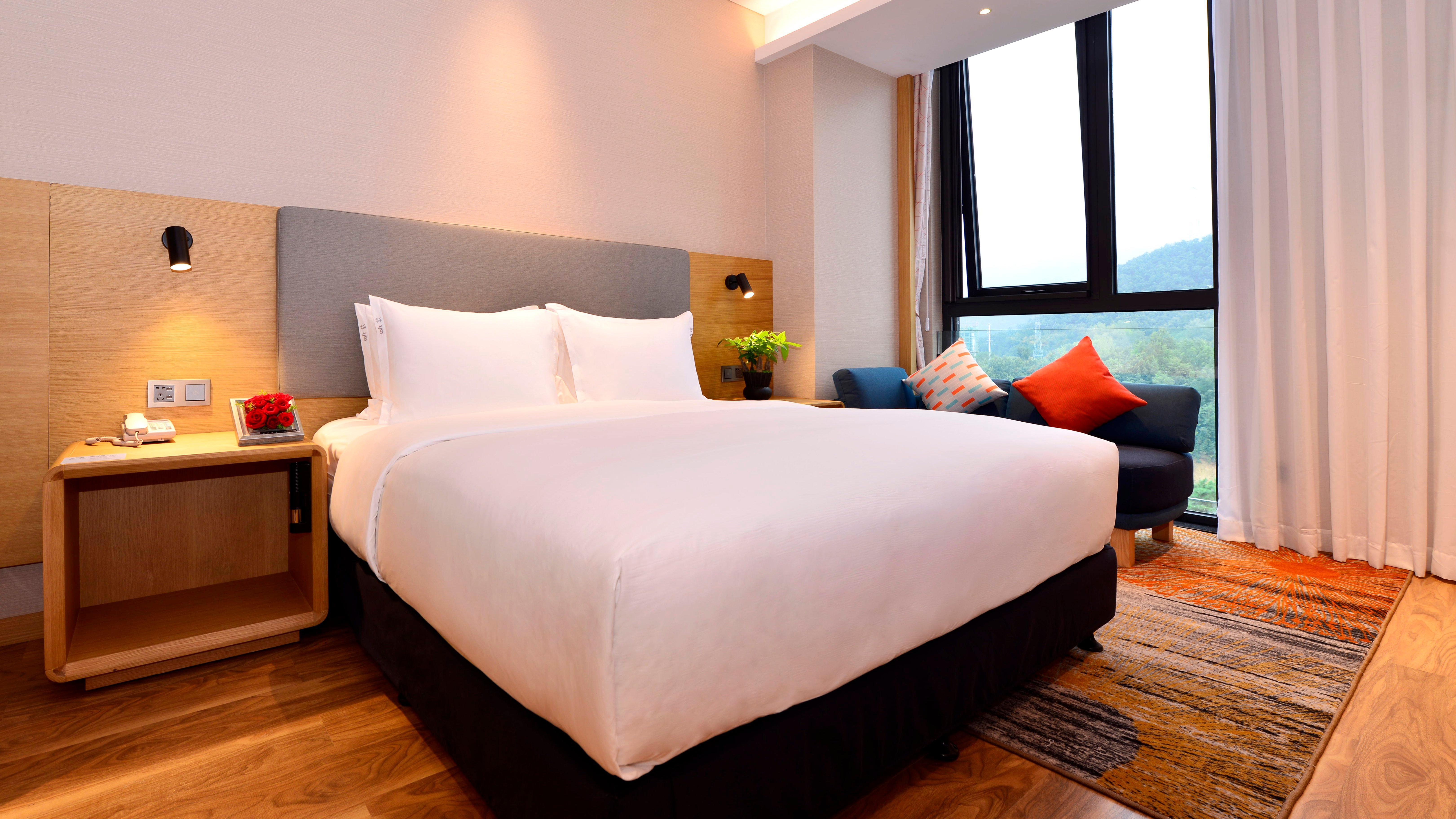 Holiday Inn Express Luanchuan By Ihg Extérieur photo