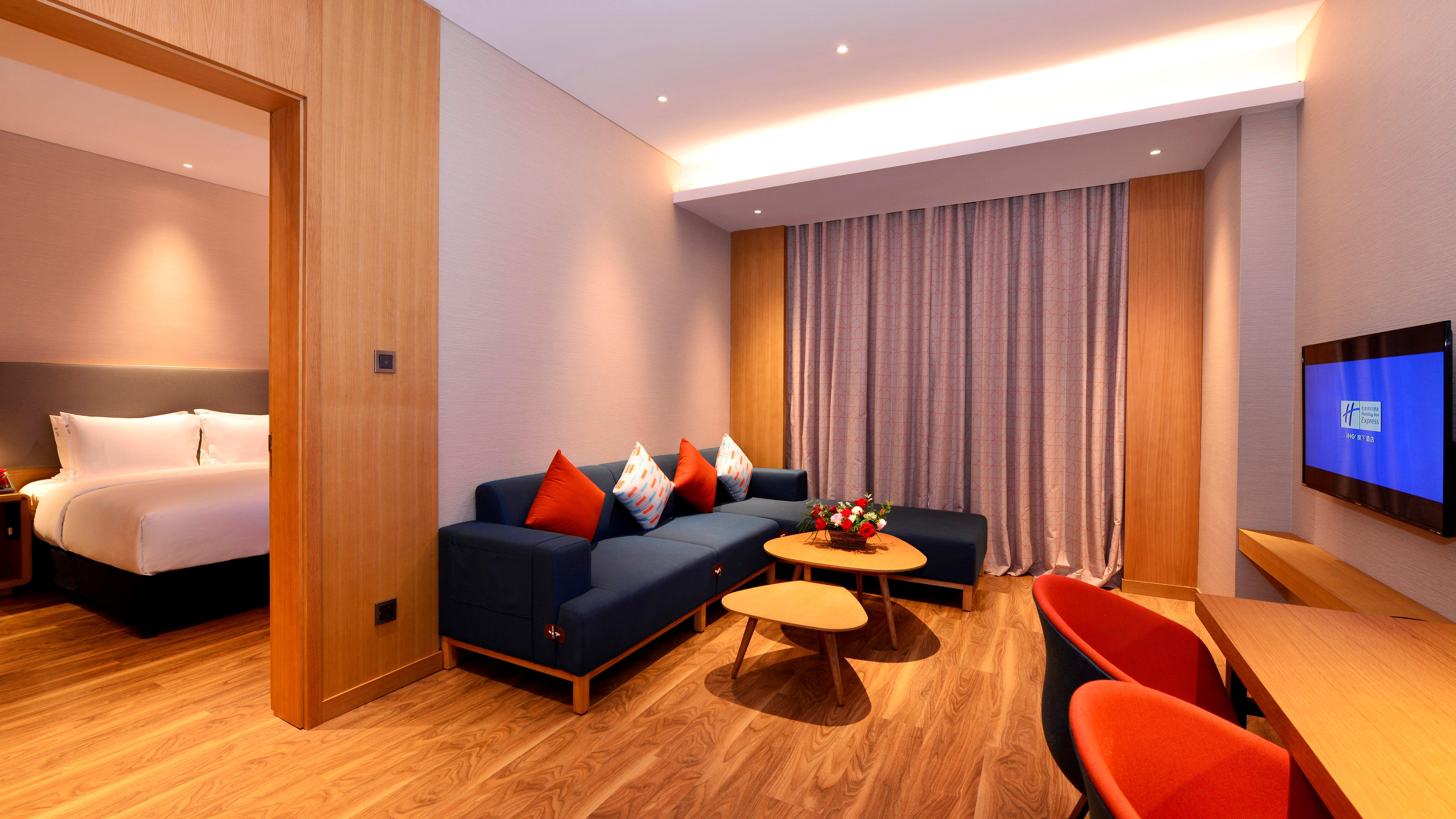 Holiday Inn Express Luanchuan By Ihg Extérieur photo
